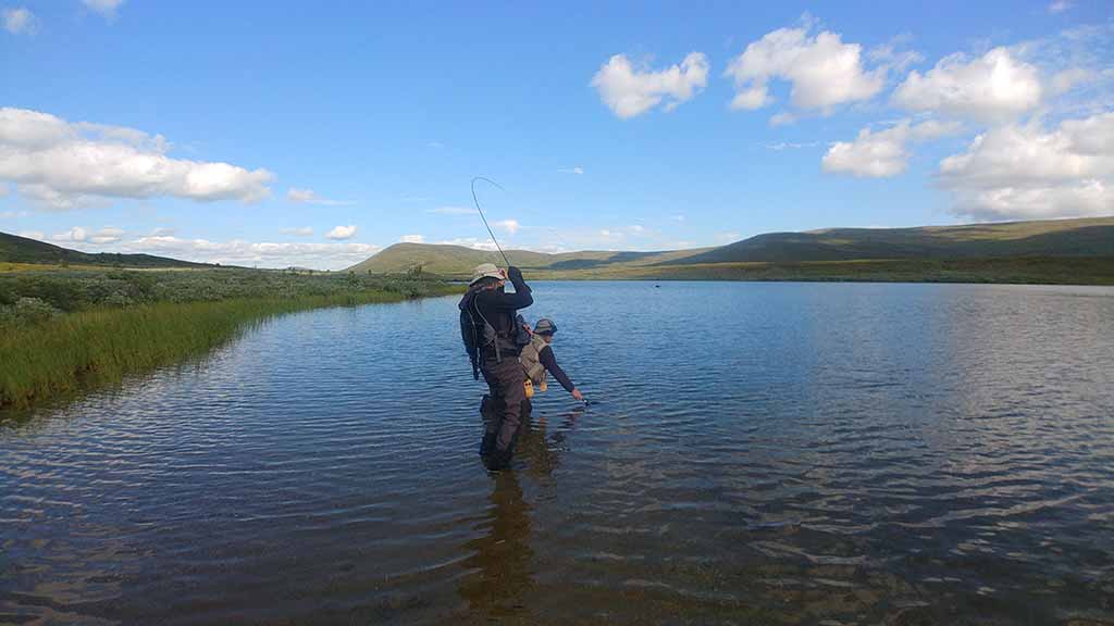 Pêche de l'Omble Arctique Laponie Suède